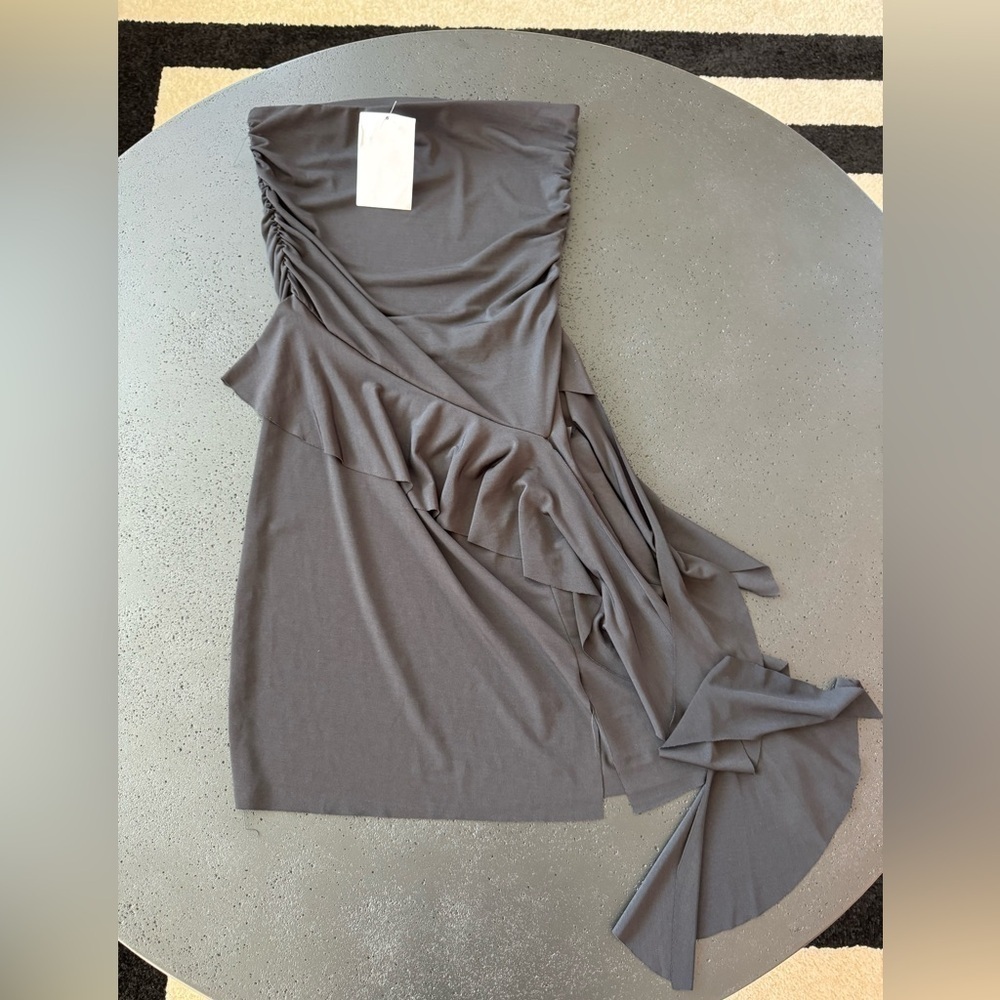 AQUA Lightweight Strapless Asymmetrical Hem Dress Black Size Large NWT